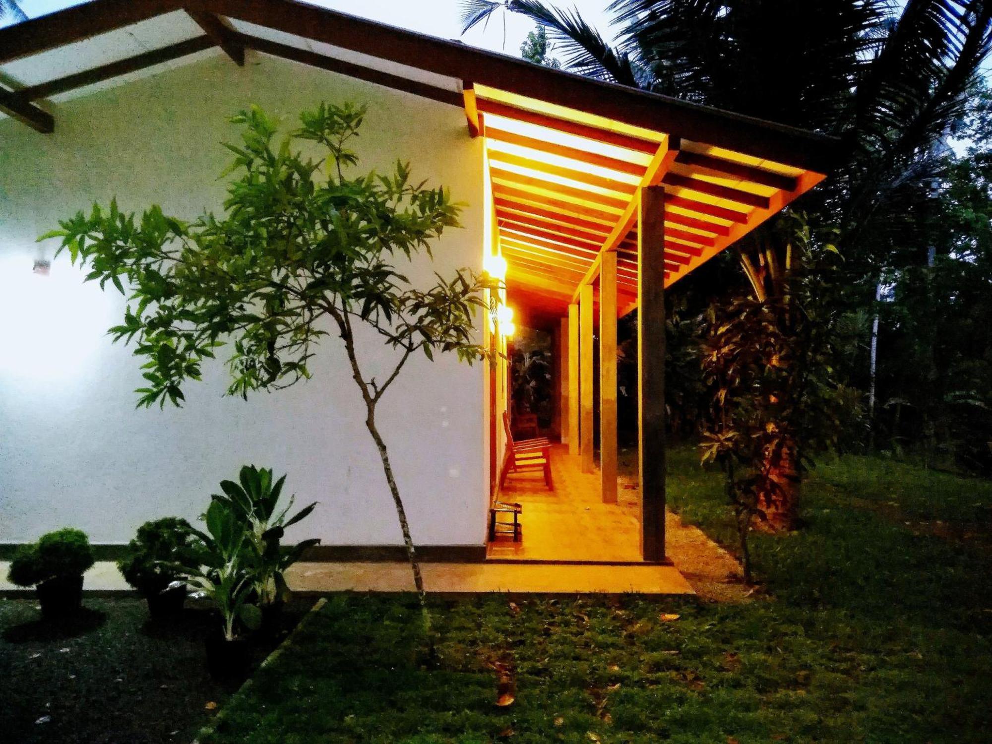Sky Residence Hikkaduwa Exterior photo